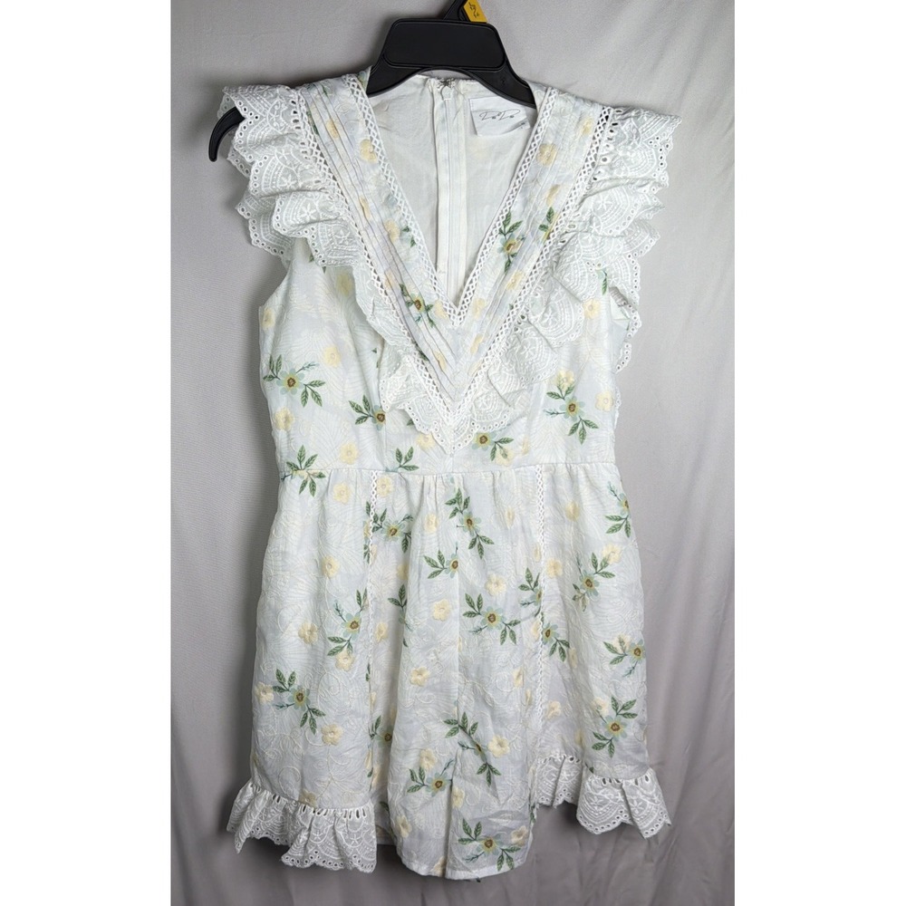 Dee Dee White Eyelet Romper Women Medium Floral Cutout Summer Boho V Neck Beach